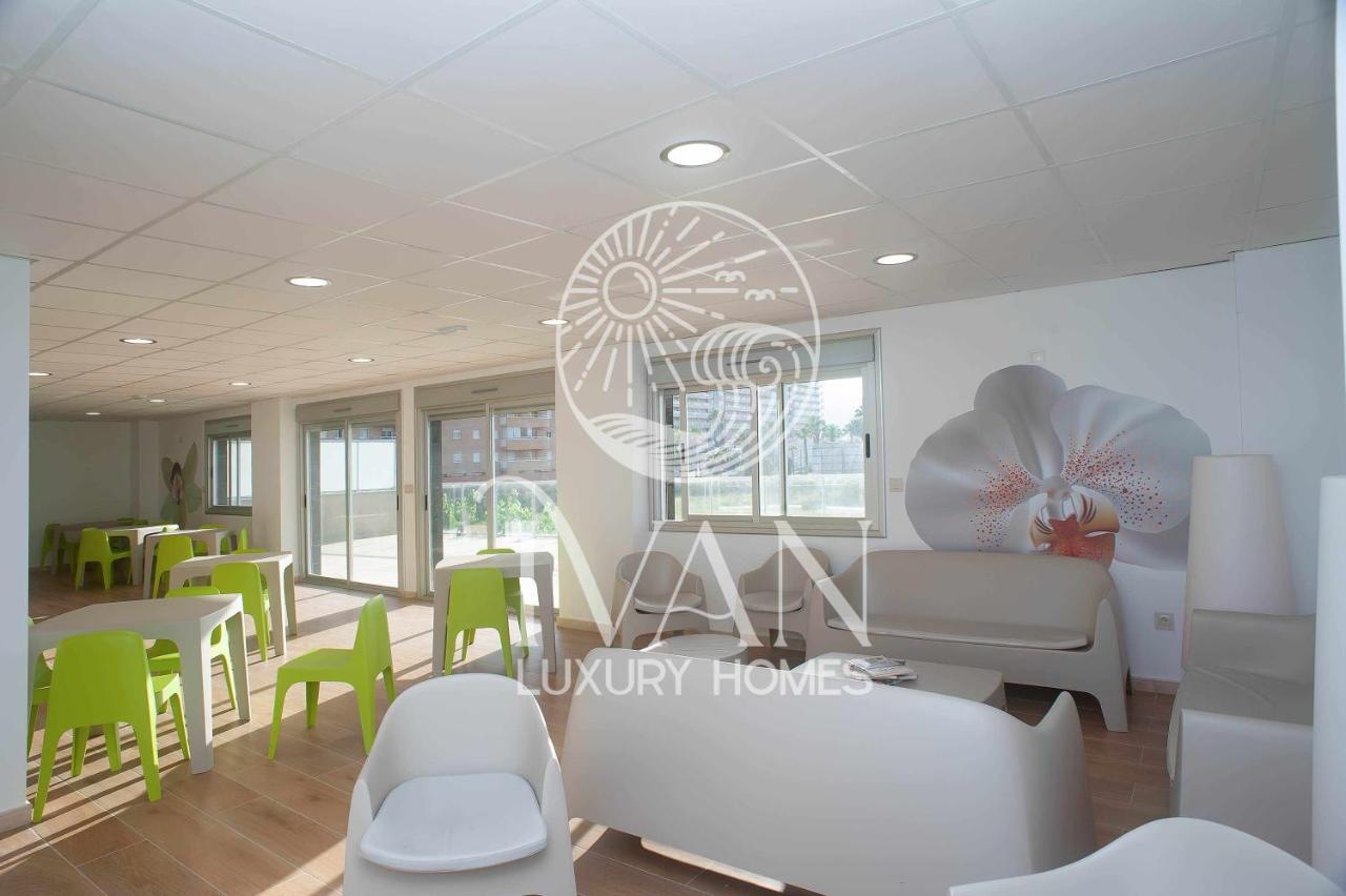 Casa Munteanu Ivan Luxury Homes 6ªpta Norte 1ªlinea Оропеса дел Мар Екстериор снимка